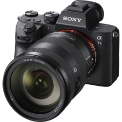 Aparat foto Mirrorless Sony Alpha A7III, 24.2 MP, Full-Frame, E-Mount, 4K HDR, 4D Focus, Wi-Fi, NFC, ISO 100-51200, Negru + Obiectiv SEL24105G 24-105 mm, Negru + Acumulator Sony NP-FZ100